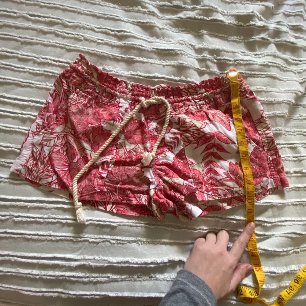 Roxy shorts - Picture 3 of 4
